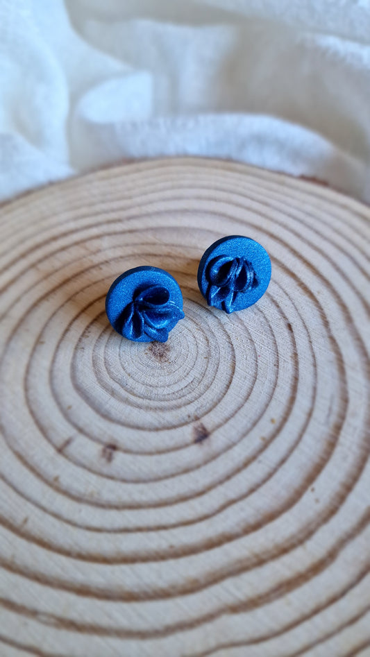 Tiny Azure Leaflets